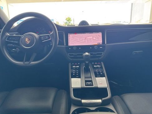 Used 2024 Porsche Macan w/ Premium Plus Package image 14