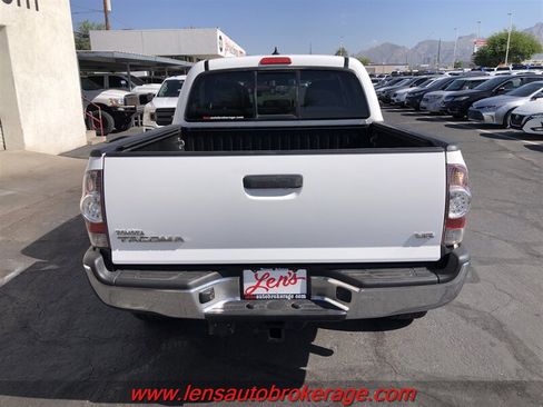 Used 2015 Toyota Tacoma 4x4 Double Cab w/ TRD Off-Road Package image 7