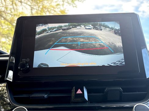 Used 2024 Toyota Corolla LE image 6