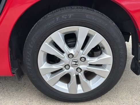 Used 2014 Honda Insight EX image 16