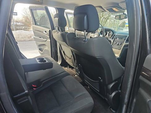 Used 2012 Jeep Grand Cherokee Laredo w/ Laredo E Group image 13