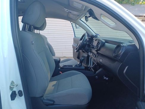 Used 2020 Toyota Tacoma SR image 16