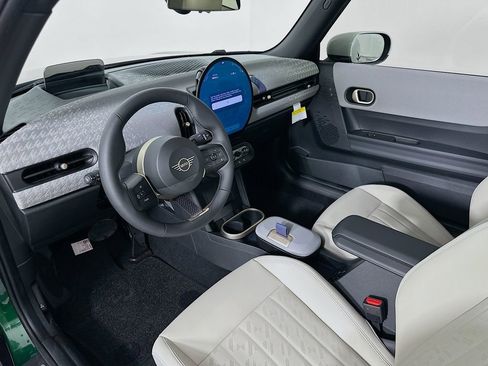 Certified 2025 MINI Cooper S image 9