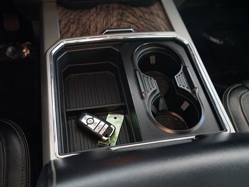 Used 2019 Ford F350 Lariat w/ Lariat Ultimate Package image 30