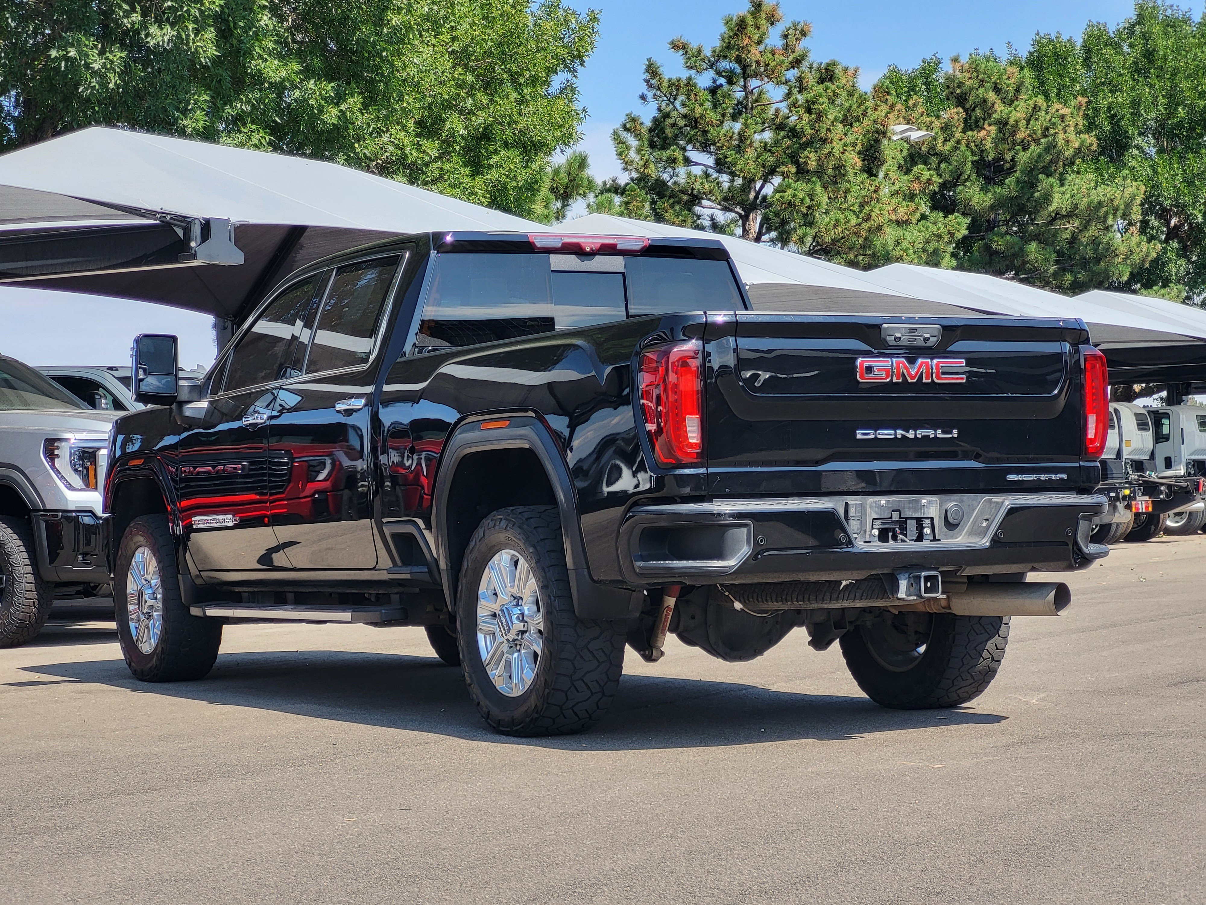 Used 2022 GMC Sierra 2500 Denali w/ Denali Ultimate Package AWD/4WD image 5