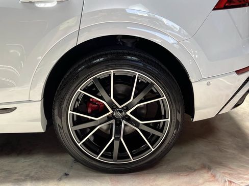 Used 2019 Audi Q8 Prestige w/ Year 1 Package AWD/4WD image 33