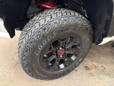 Used 2025 Toyota Tacoma TRD Pro image 4