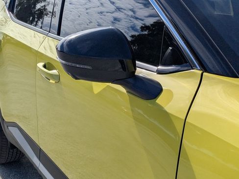 New 2026 Nissan Kicks SR w/ SR Premium Package image 9