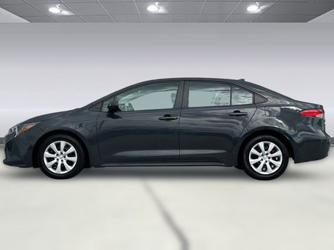 Used 2024 Toyota Corolla LE image 6