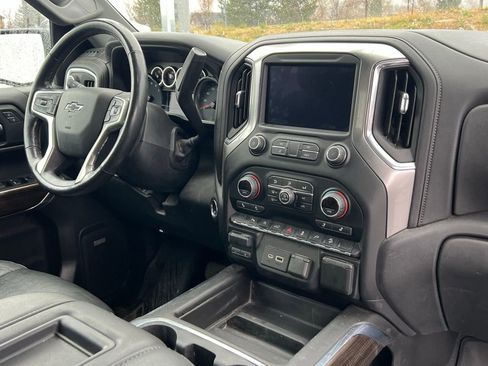 Used 2021 Chevrolet Silverado 1500 LT Trail Boss image 20