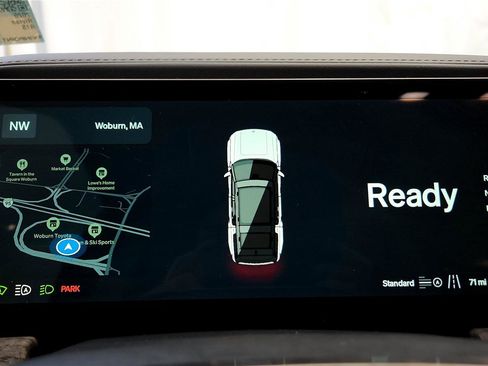 Used 2025 Rivian R1S Adventure image 28