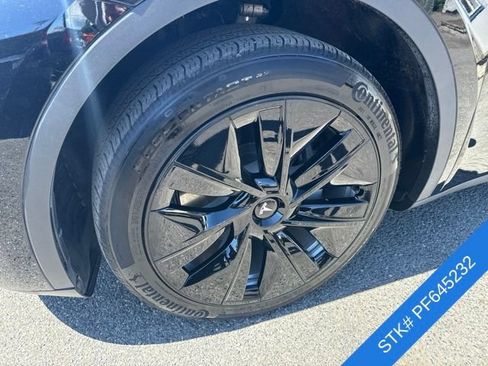 Used 2023 Tesla Model Y Long Range AWD/4WD image 4