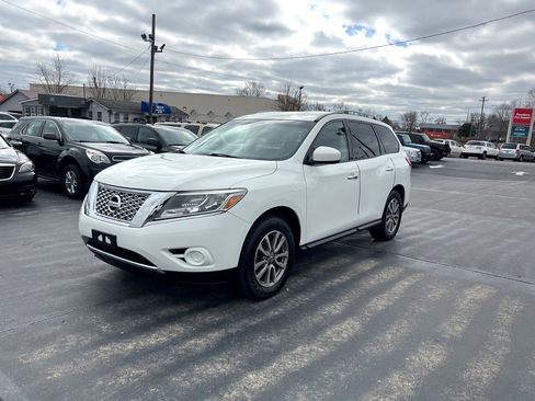Used 2015 Nissan Pathfinder S image 9