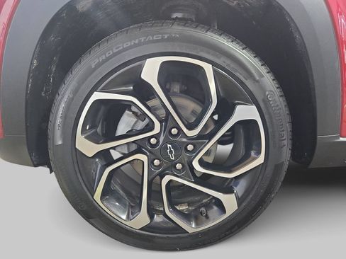 Used 2024 Chevrolet Trax RS w/ Driver Confidence Package FWD image 32