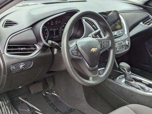 Used 2024 Chevrolet Malibu LT image 14
