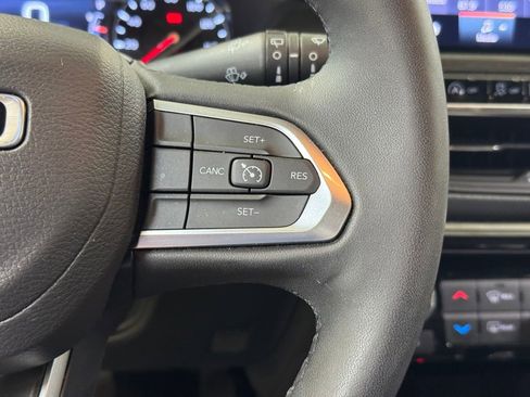 Used 2025 Jeep Compass Latitude w/ Altitude Special Edition AWD/4WD image 36