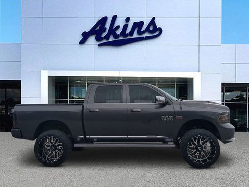 Used 2016 RAM 1500 Limited image 1