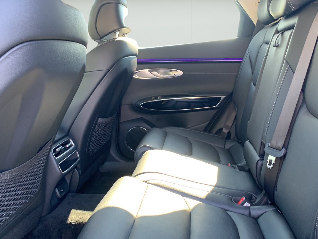 Certified 2026 Genesis GV70 2.5T AWD/4WD image 16