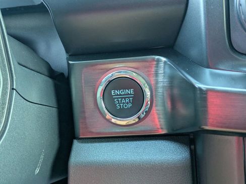 New 2026 Ford F250 Lariat w/ Black Appearance Package AWD/4WD image 32