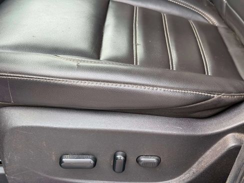 Used 2019 Ford Escape SEL AWD/4WD image 12