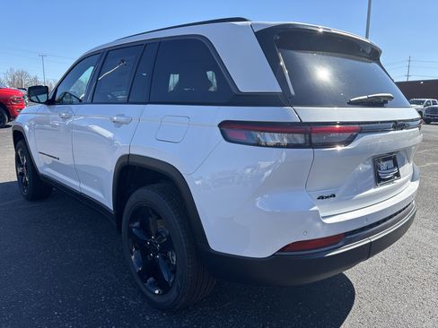 New 2026 Jeep Grand Cherokee Limited AWD/4WD image 11