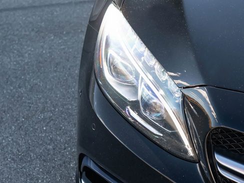 Used 2015 Mercedes-Benz C 63 AMG S image 10