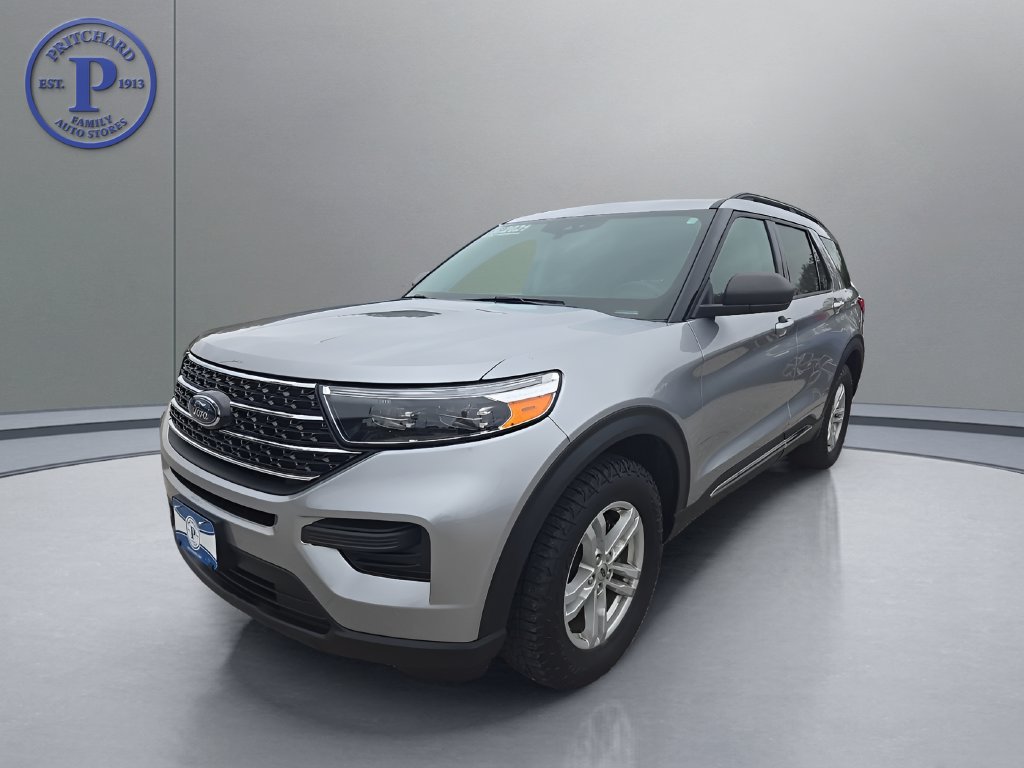 Used 2021 Ford Explorer XLT AWD/4WD image 3