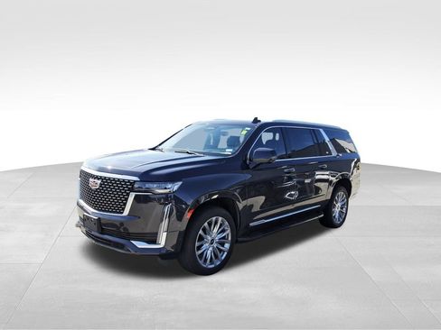 Used 2022 Cadillac Escalade ESV Premium Luxury image 2
