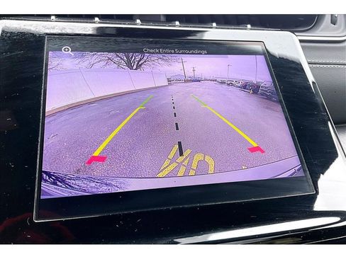 Used 2024 Jeep Grand Cherokee Laredo image 28