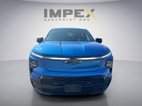 Used 2025 Chevrolet Silverado EV RST AWD/4WD image 8