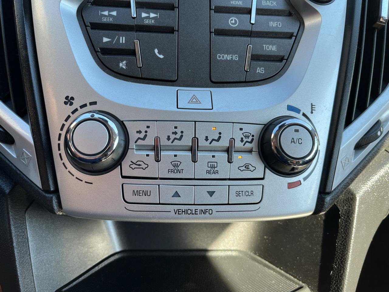 Used 2017 GMC Terrain SLE AWD/4WD image 19