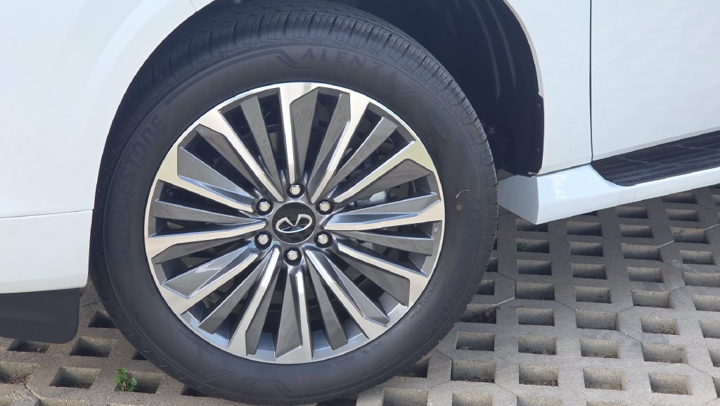New 2027 INFINITI QX80 Luxe AWD/4WD image 11