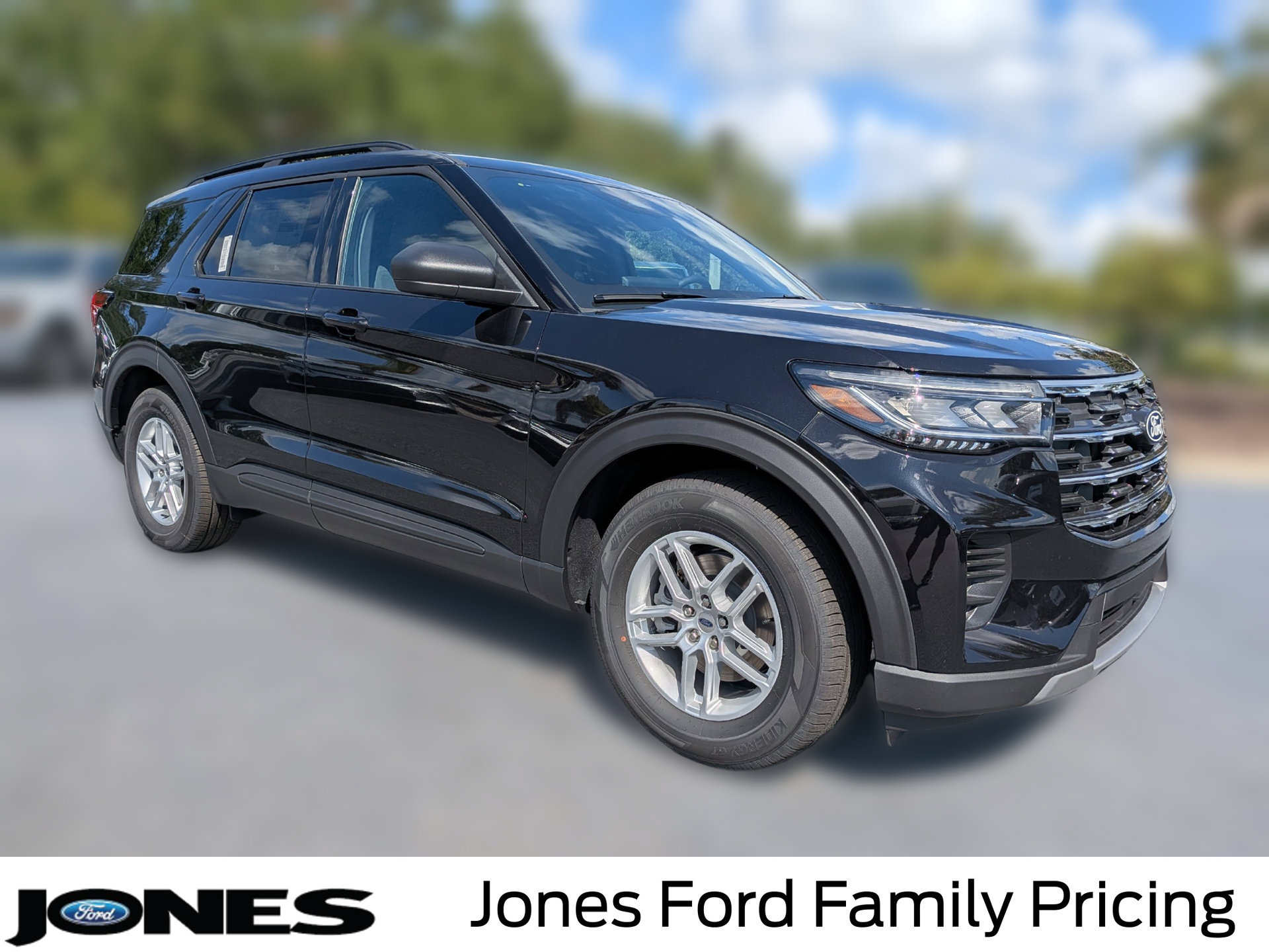 New 2027 Ford Explorer Active RWD image 2