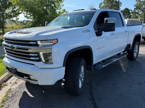Used 2021 Chevrolet Silverado 3500 High Country w/ Z71 Off-Road Package AWD/4WD image 2