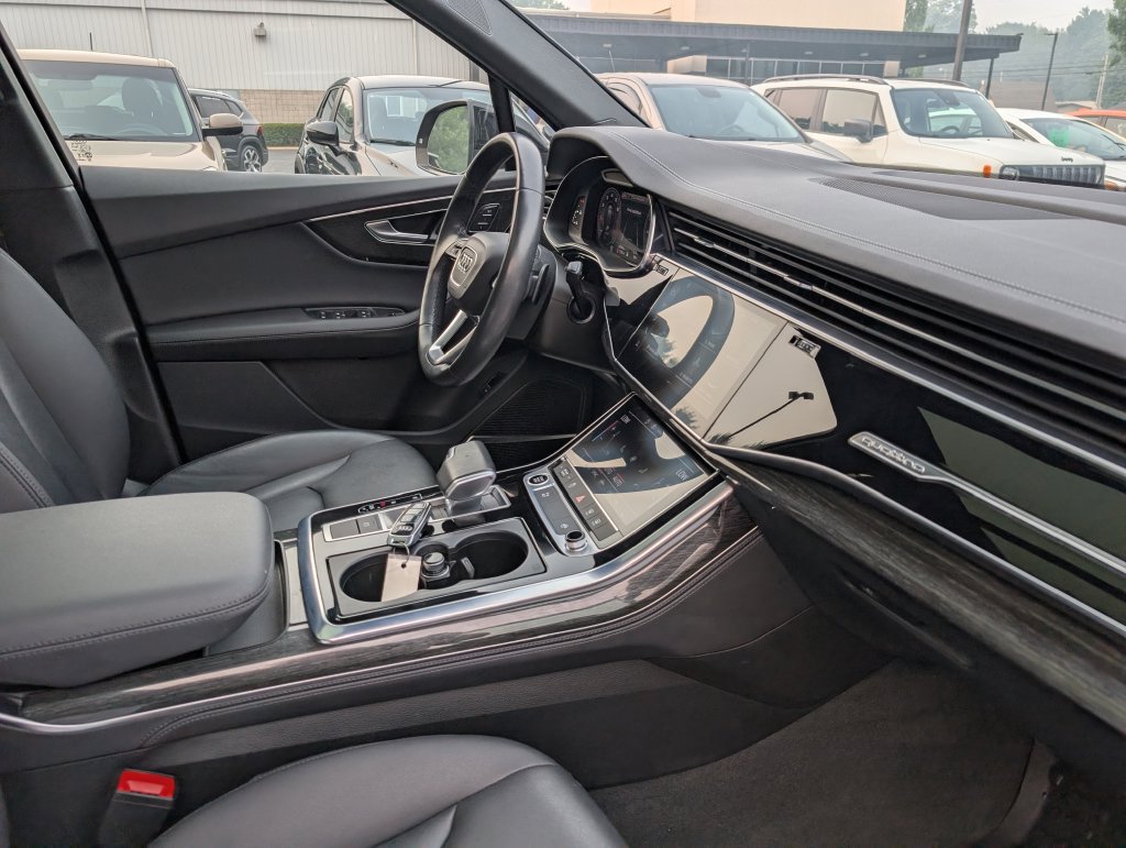 Used 2023 Audi Q7 2.0T Premium Plus AWD/4WD image 8