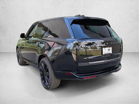New 2026 Land Rover Range Rover SE image 8