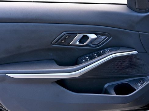 Used 2024 BMW 330i Sedan image 9