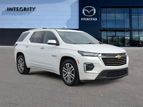 Used 2022 Chevrolet Traverse High Country w/ LPO, Floor Liner Package AWD/4WD image 2