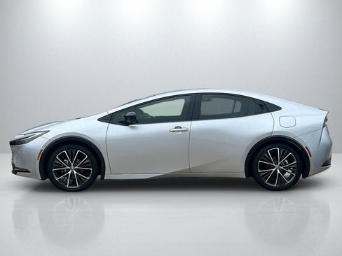 Used 2024 Toyota Prius Limited image 8