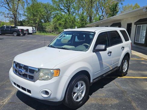 Used 2012 Ford Escape XLS FWD image 8