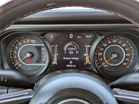 Used 2024 Jeep Gladiator Mojave AWD/4WD image 26