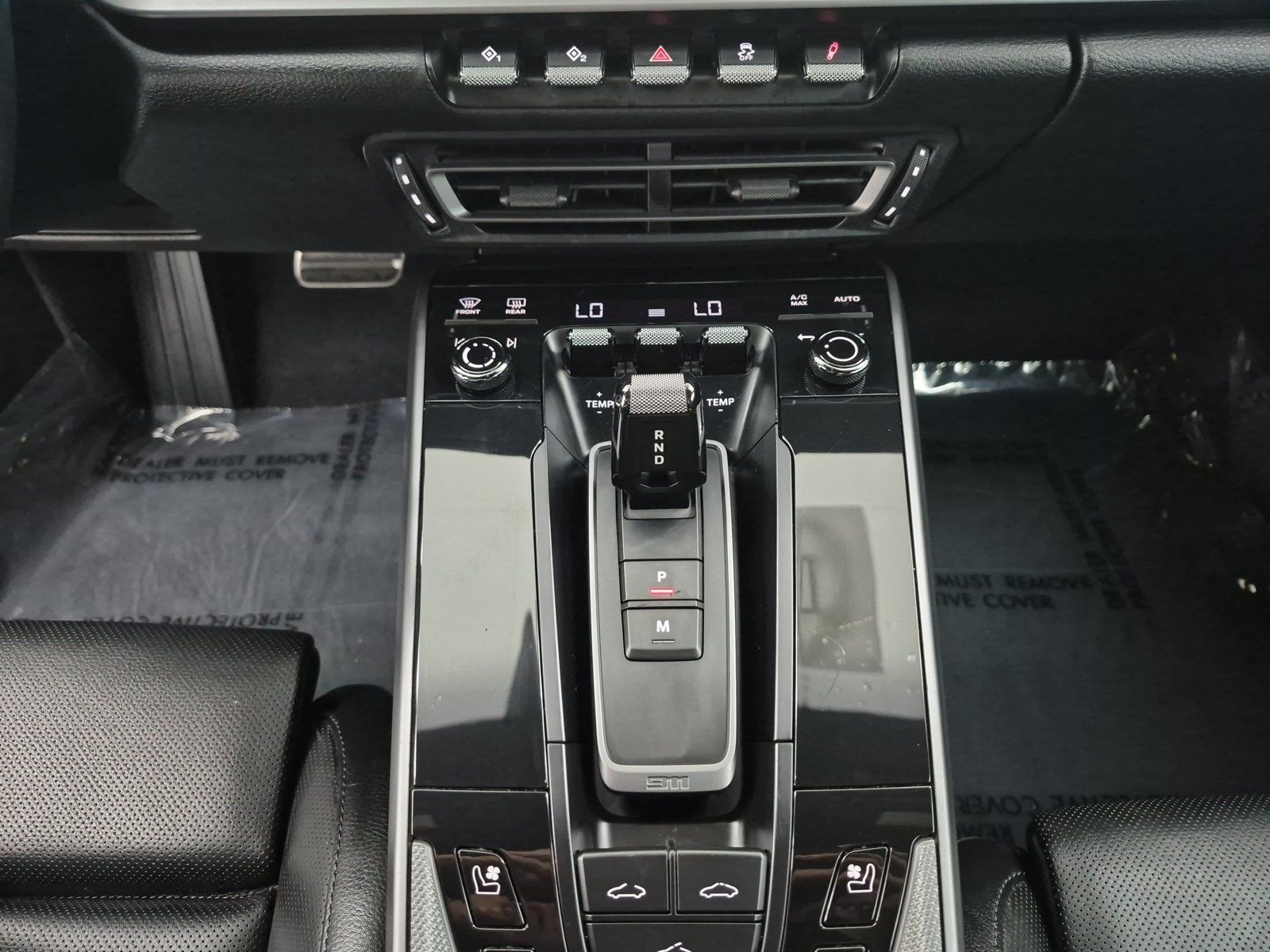 Certified 2024 Porsche 911 Carrera 4 AWD/4WD image 13