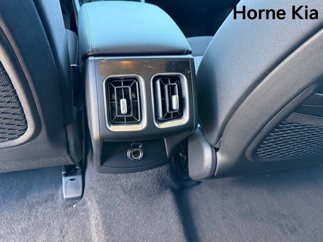 New 2026 Kia Sorento LX FWD image 15
