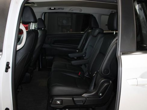 Used 2025 Honda Odyssey EX-L image 16