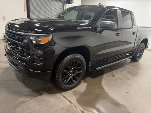 Used 2023 Chevrolet Silverado 1500 Custom image 6