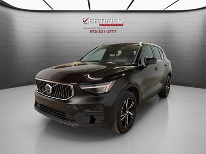 Used 2025 Volvo XC40 B5 Core