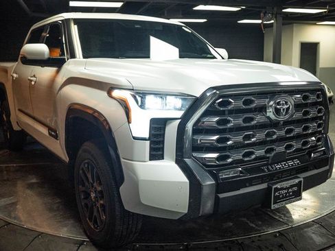 Used 2024 Toyota Tundra Platinum AWD/4WD image 5