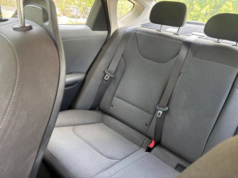 Used 2025 Kia K4 FWD image 41