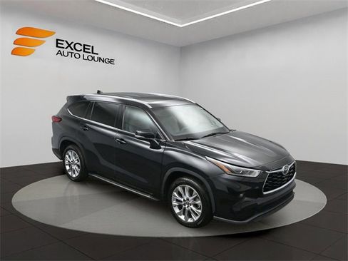 Used 2022 Toyota Highlander Limited image 48