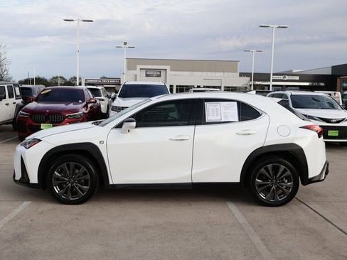 Used 2021 Lexus UX 200 F Sport image 4